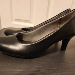 Leather Comfort Dress Shoe Size 7M